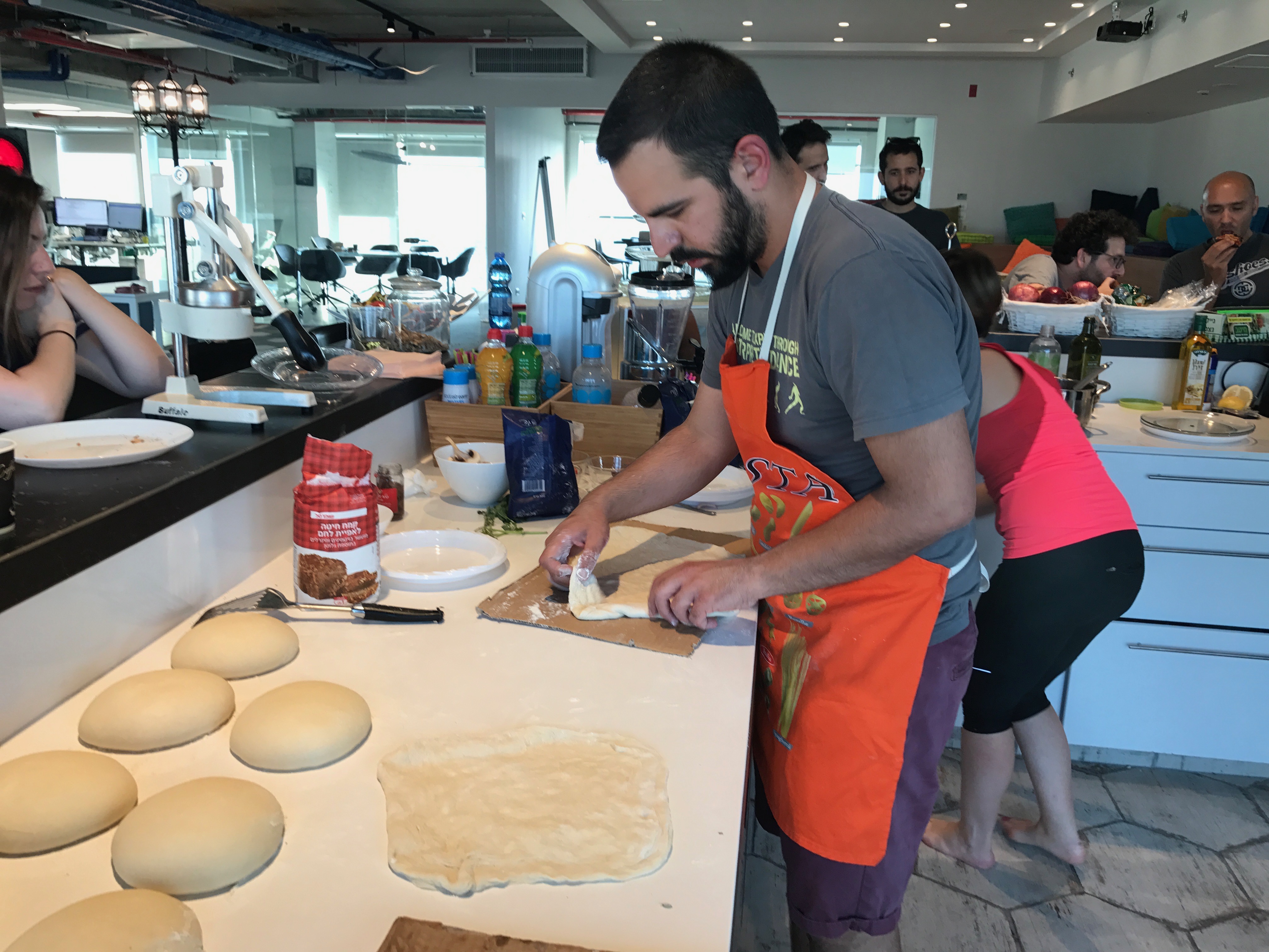 Nexar baker-extraordinaire Assaf Lavi, getting real with the tasty snacks.